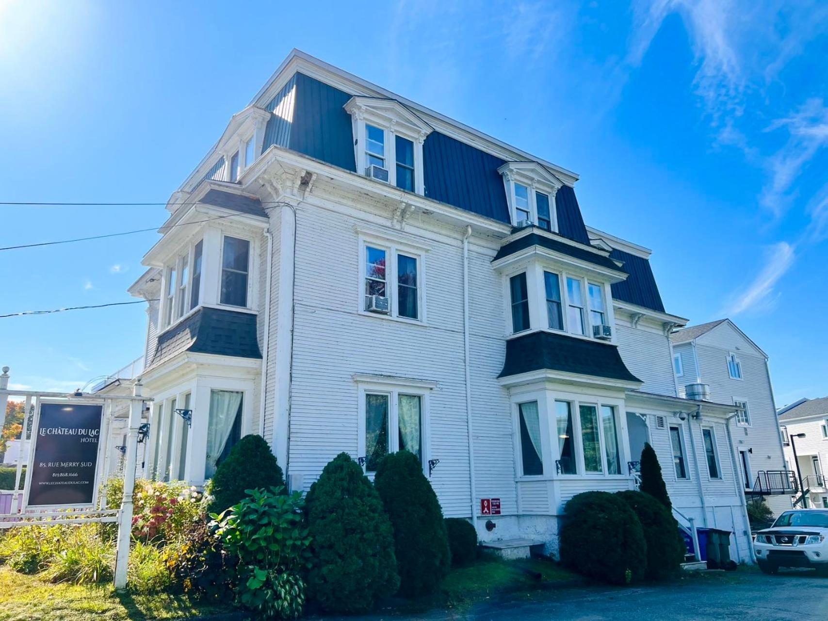 Hotel Le Chateau Du Magog